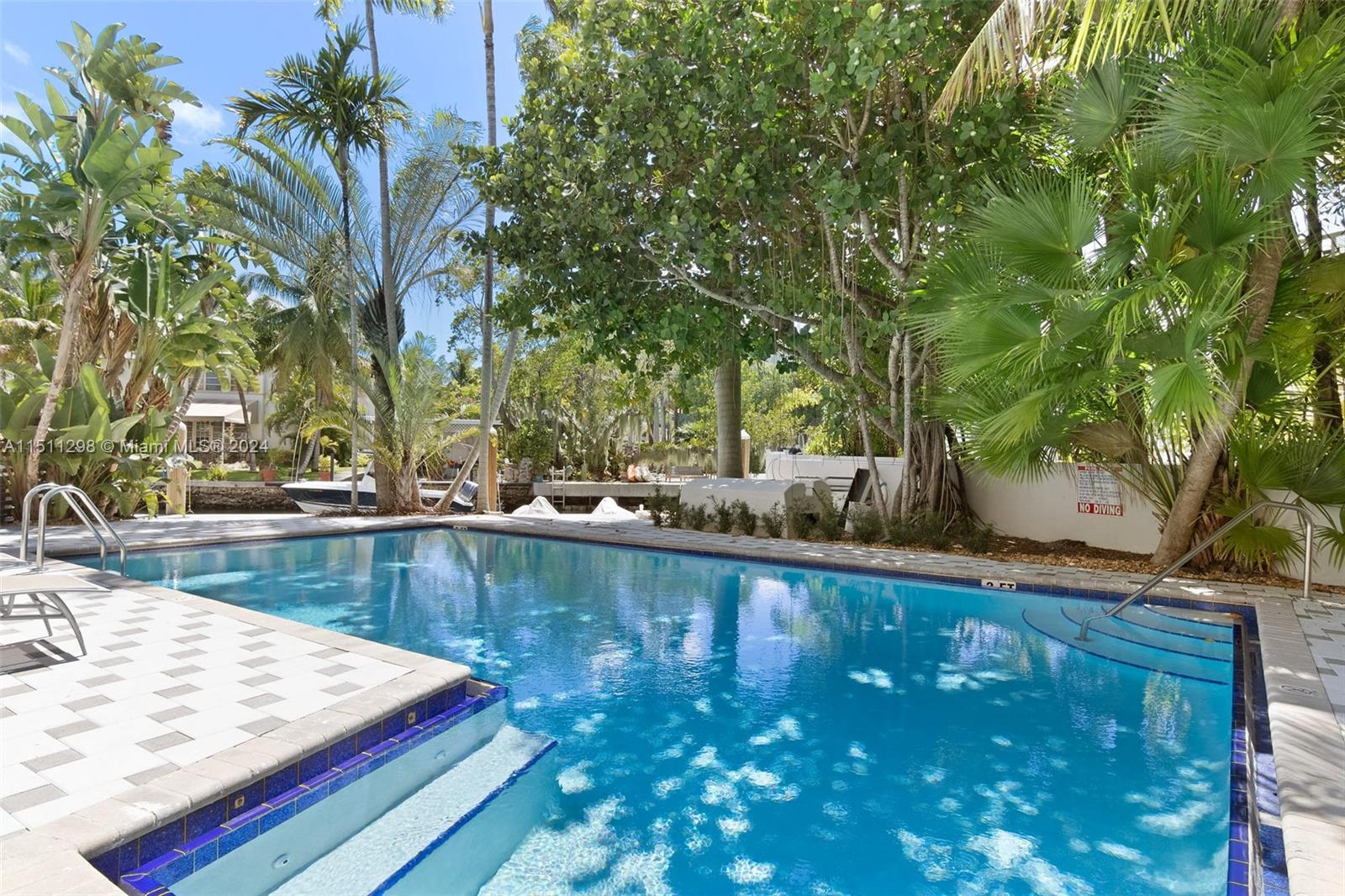 BELLAVISTA CONDO - Residential