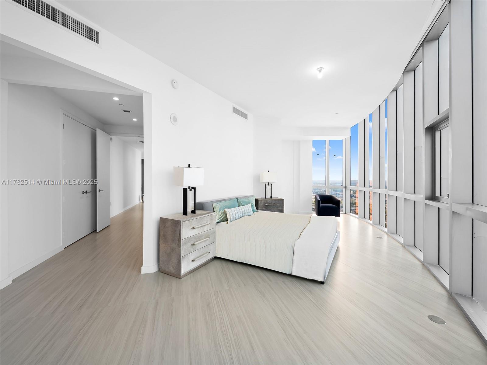 PARAMOUNT MIAMI WORLDCENT - Residential