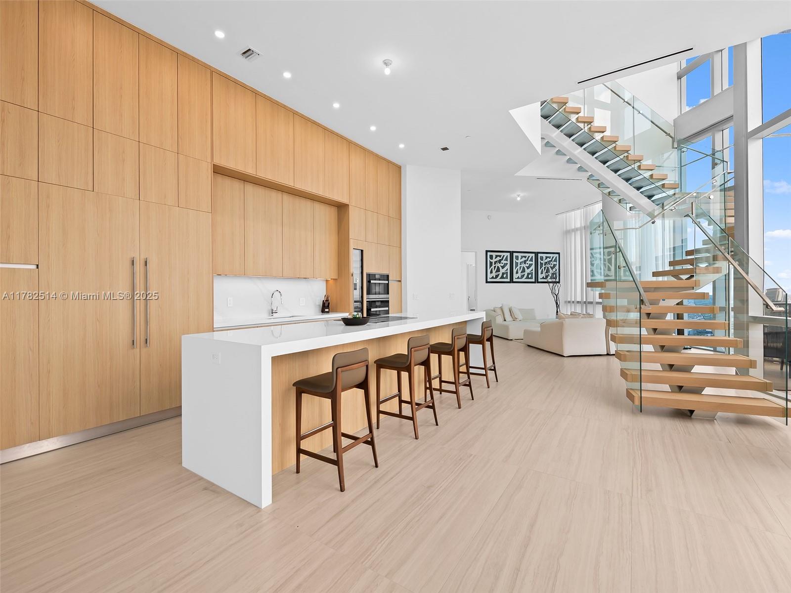 PARAMOUNT MIAMI WORLDCENT - Residential