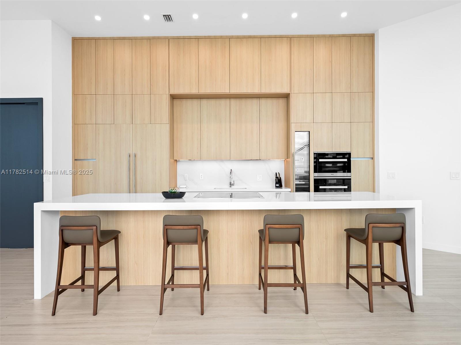 PARAMOUNT MIAMI WORLDCENT - Residential