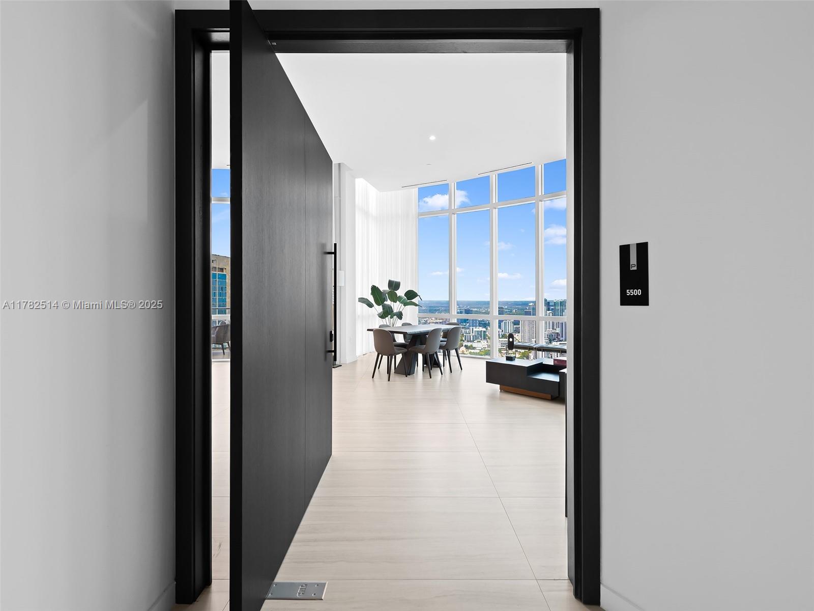 PARAMOUNT MIAMI WORLDCENT - Residential
