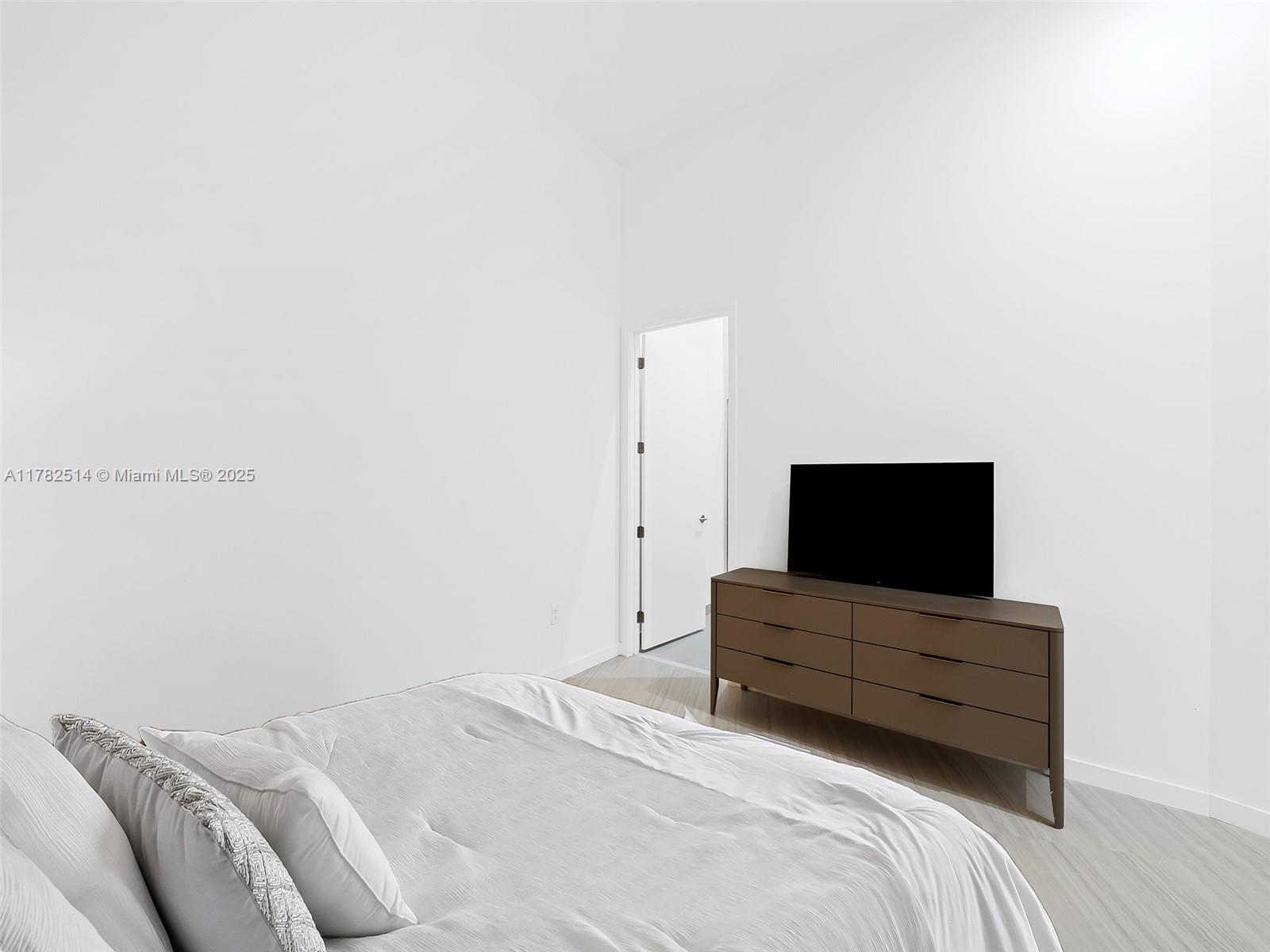 PARAMOUNT MIAMI WORLDCENT - Residential