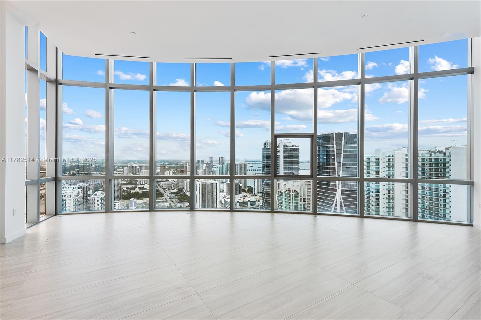 PARAMOUNT MIAMI WORLDCENT - Residential