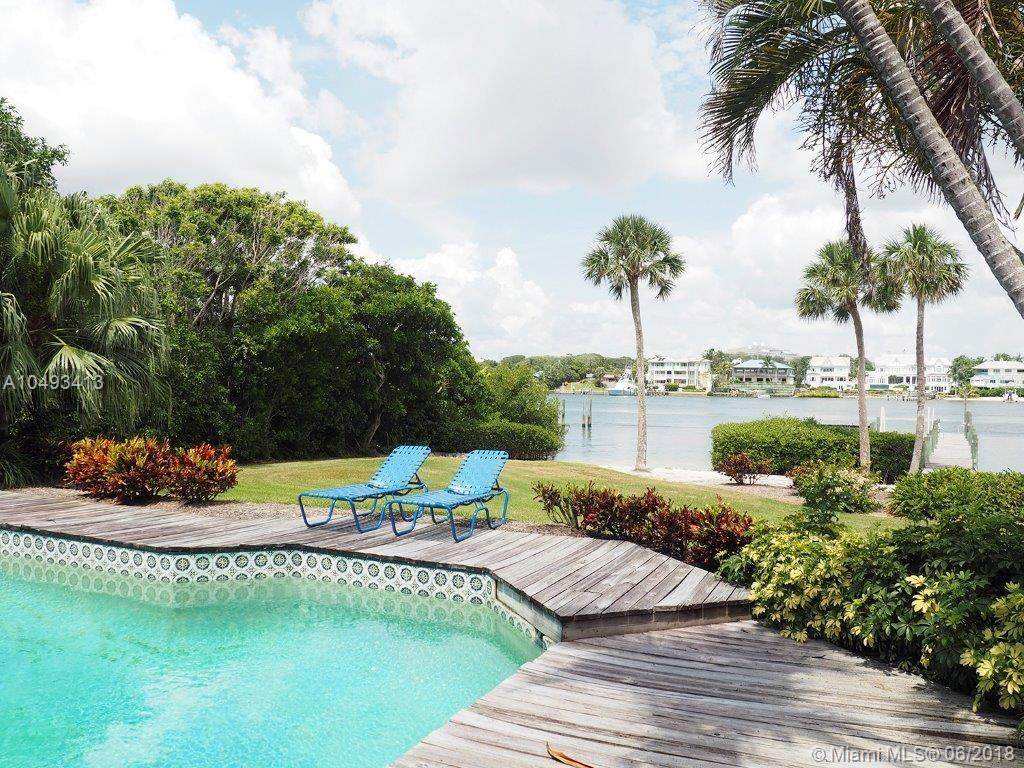 BLOWING ROCKS - Residential