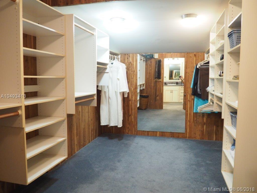 BLOWING ROCKS - Residential