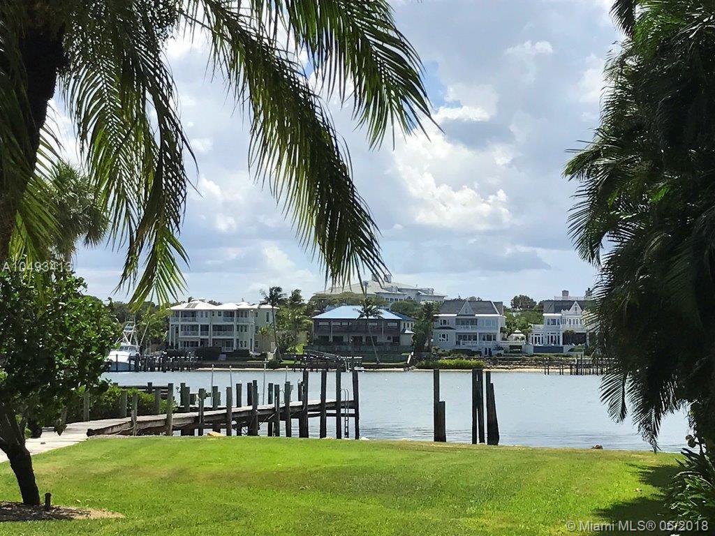 BLOWING ROCKS - Residential