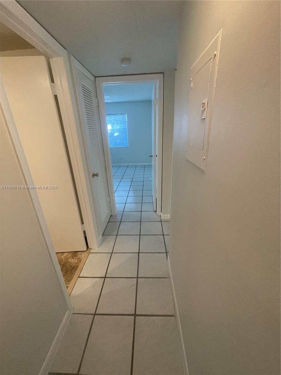KINGS POINT FLANDERS COND - Residential Lease