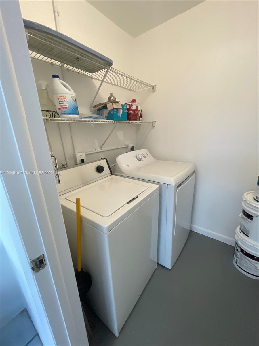 KINGS POINT FLANDERS COND - Residential Lease