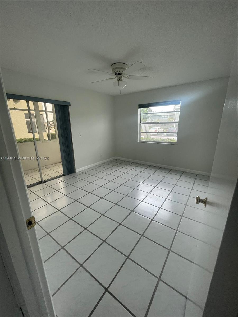 KINGS POINT FLANDERS COND - Residential Lease