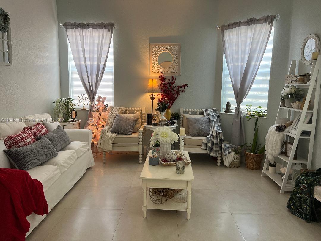 CENTURY PRESTIGE - Residential