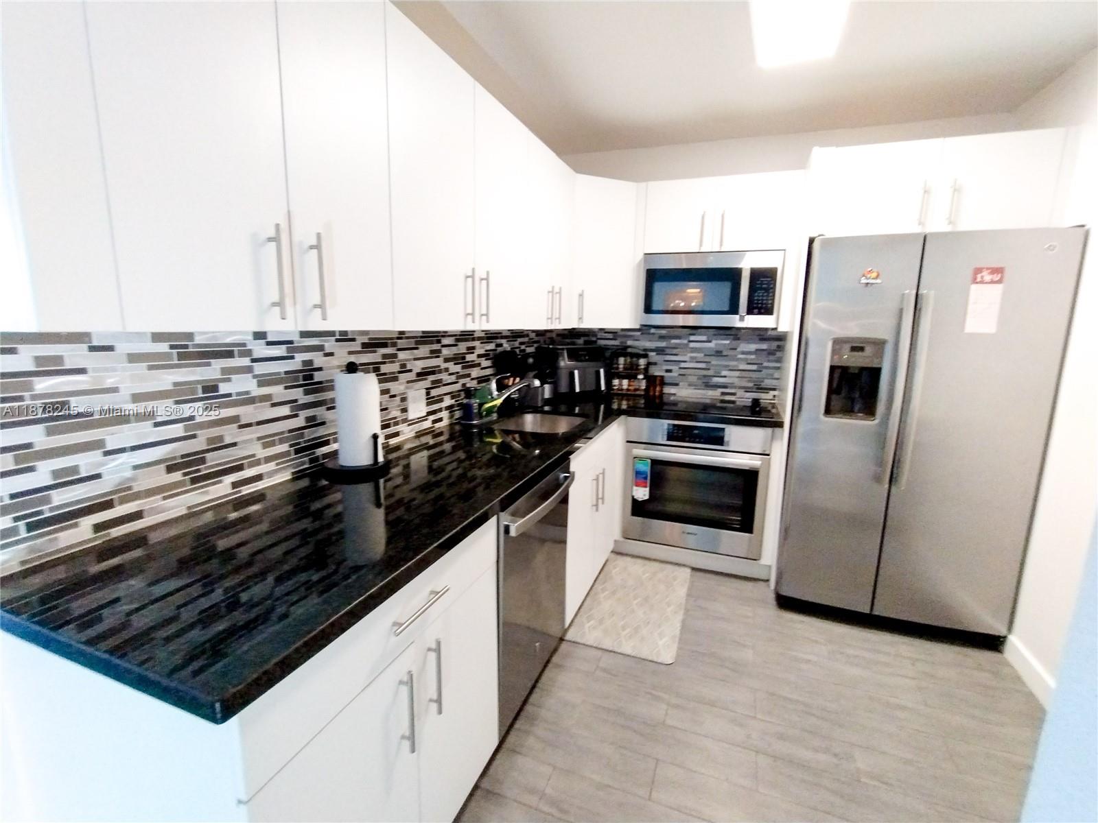 AVENTURA ELDORADO CONDO - Residential Lease