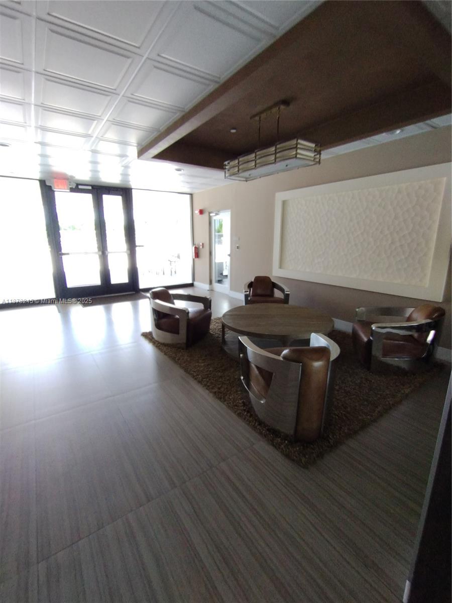 AVENTURA ELDORADO CONDO - Residential Lease