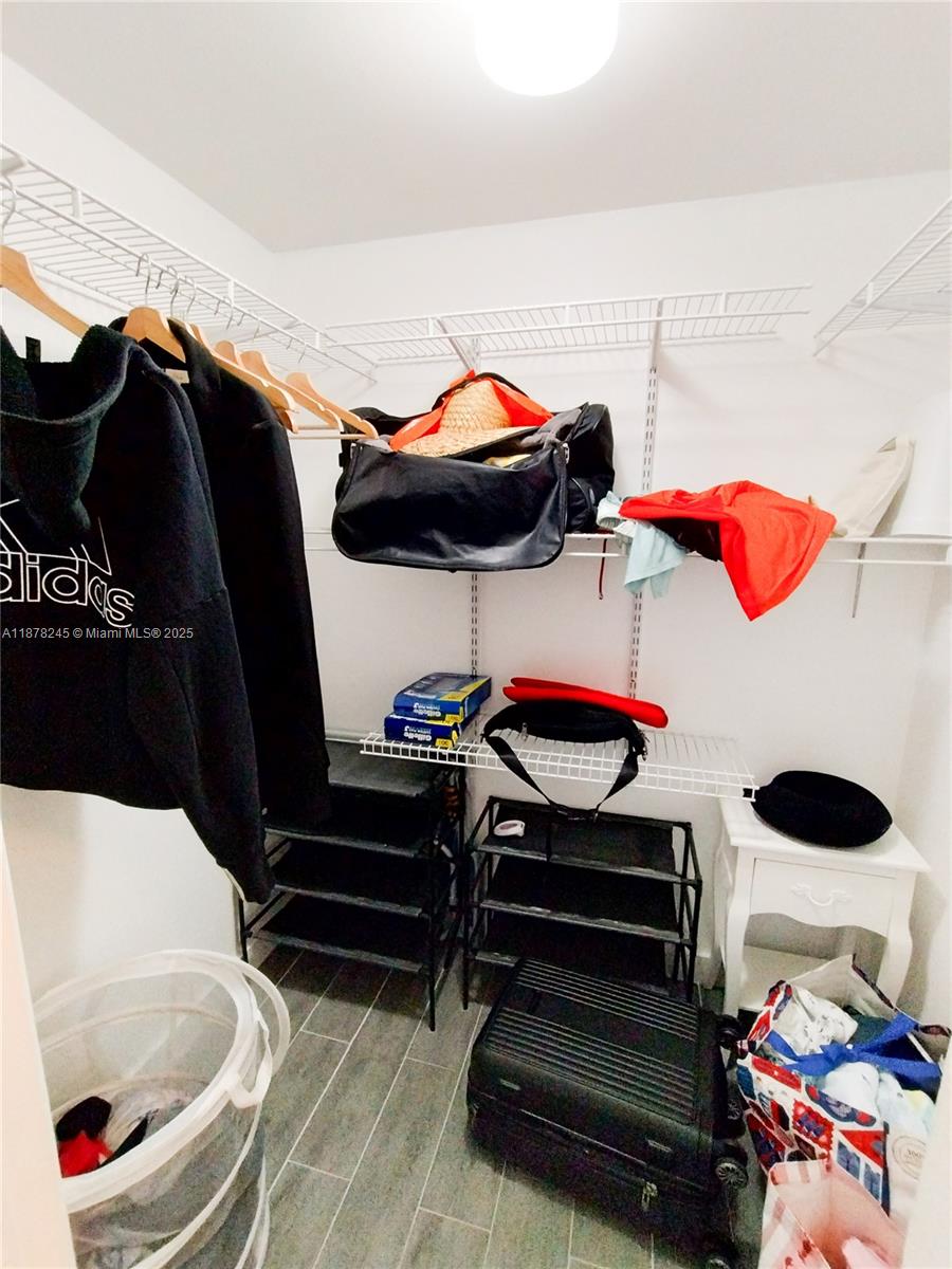 AVENTURA ELDORADO CONDO - Residential Lease