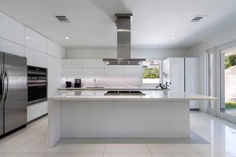 Tiny photo for 11555 Griffing Blvd, Biscayne Park, FL 33161 (MLS # A12005557)