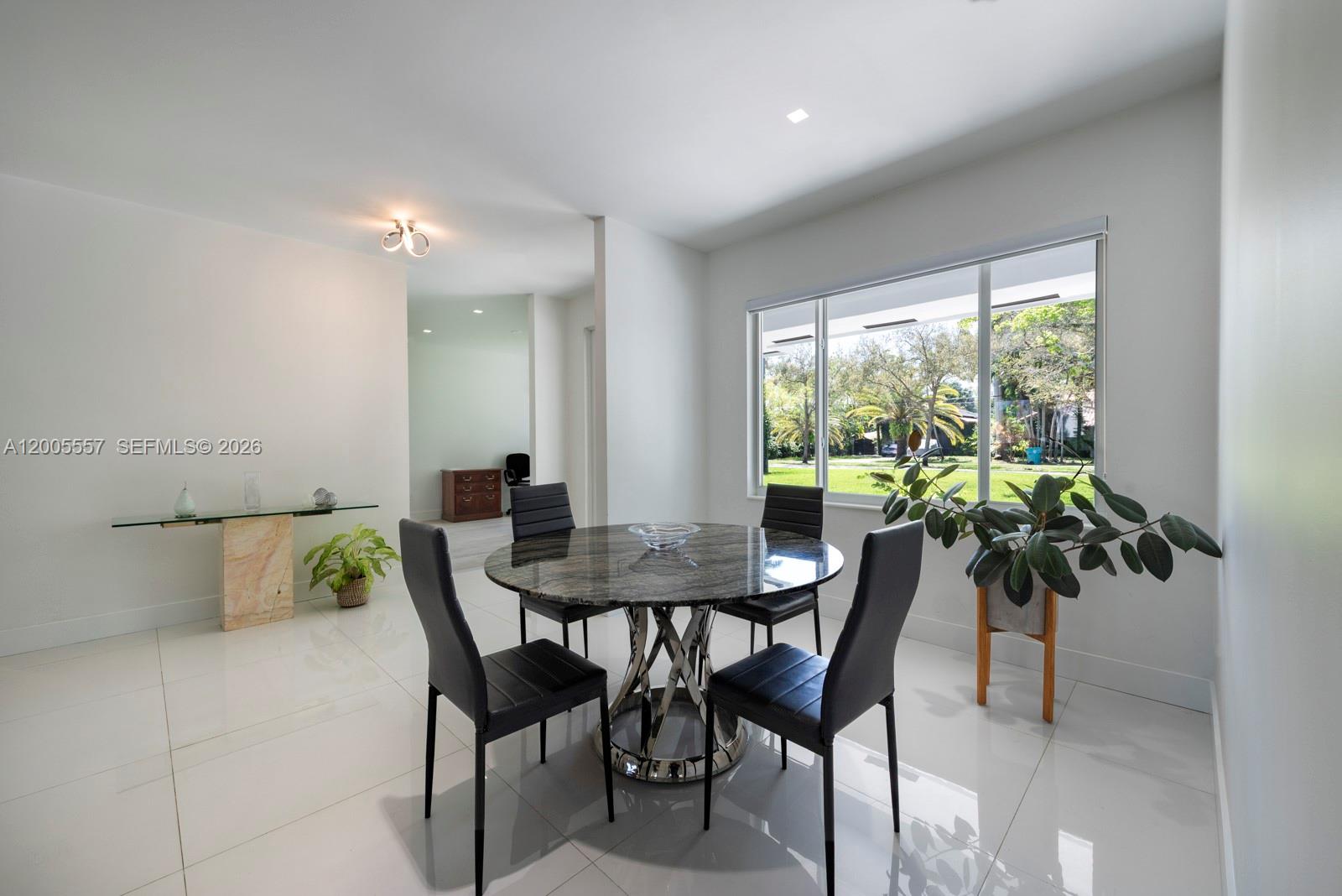 BISCAYNE PARK ESTATES - Residential