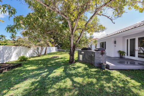 Tiny photo for 11555 Griffing Blvd, Biscayne Park, FL 33161 (MLS # A12005557)