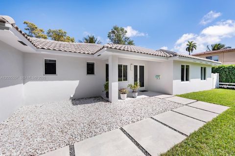 Tiny photo for 11555 Griffing Blvd, Biscayne Park, FL 33161 (MLS # A12005557)