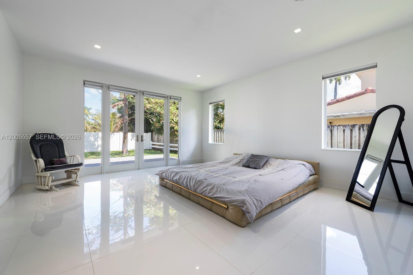 BISCAYNE PARK ESTATES - Residential