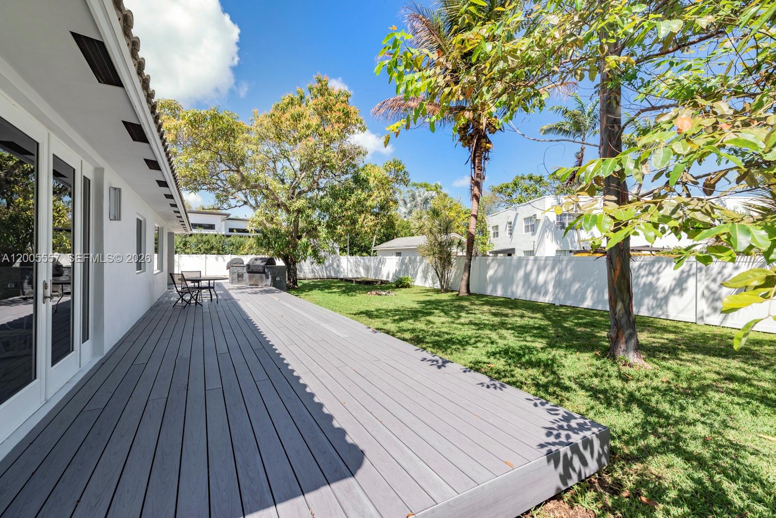 BISCAYNE PARK ESTATES - Residential
