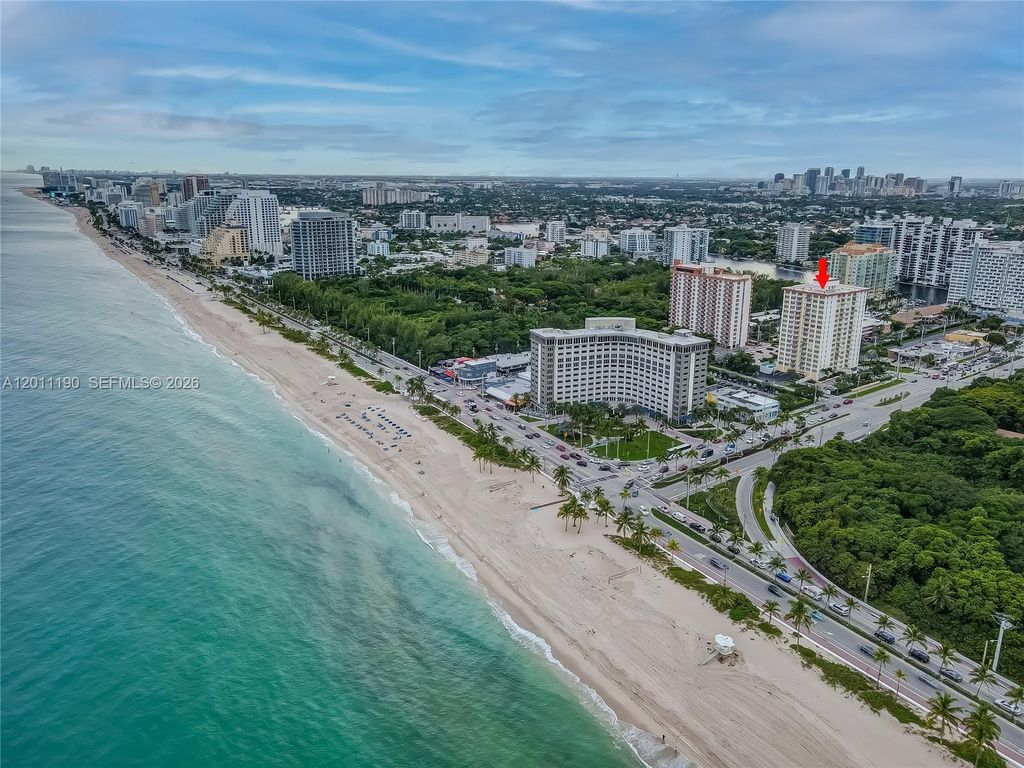 Photo of 3000 E Sunrise Blvd #PHB, Fort Lauderdale, FL 33304 (MLS # A12011190)