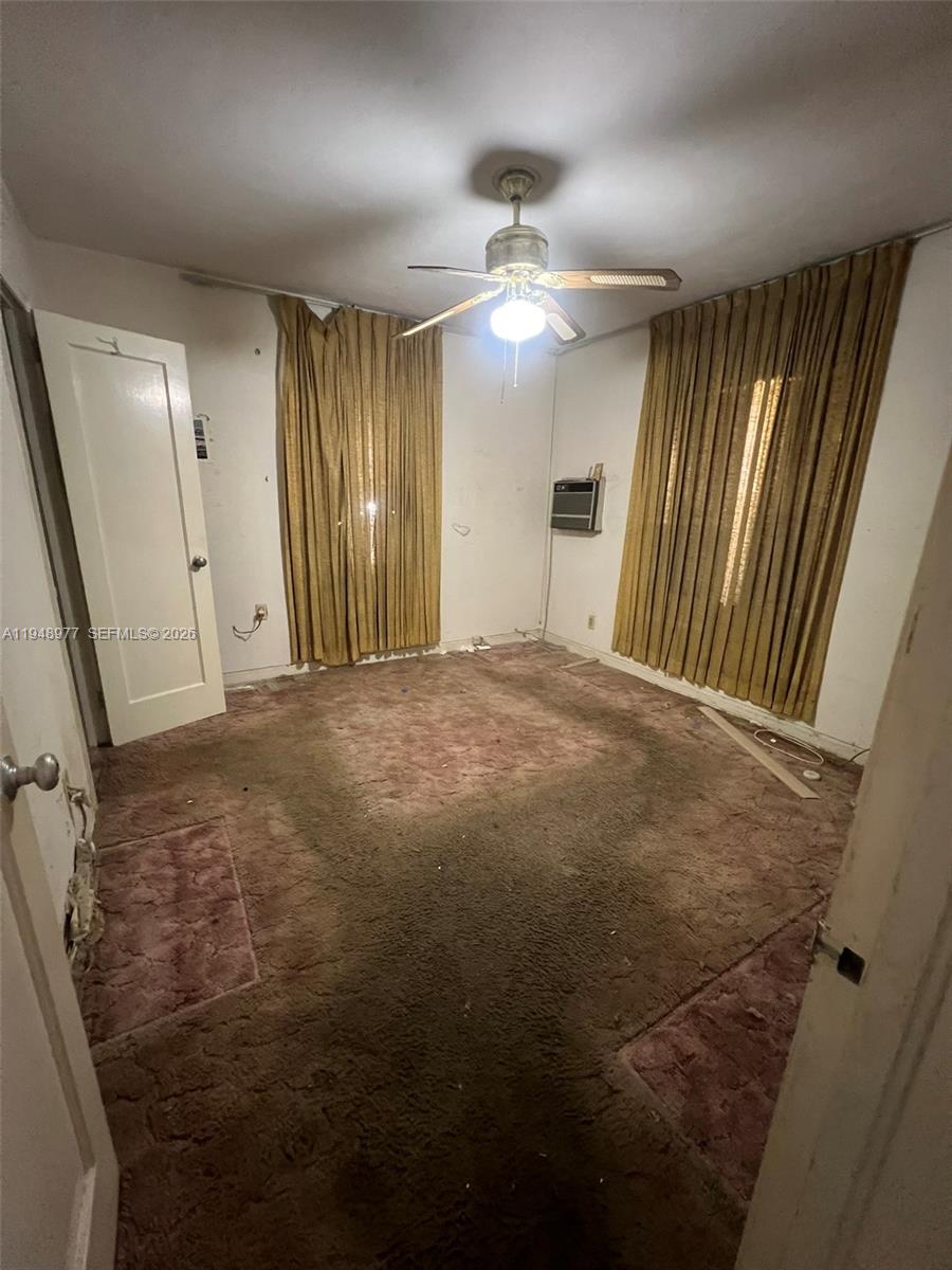 TAMIAMI HIGHLANDS - Residential