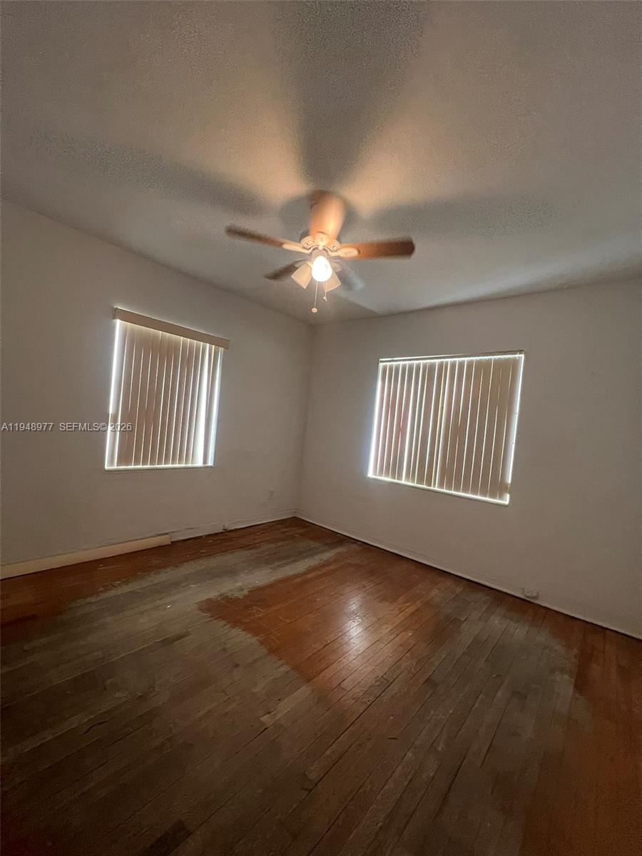 TAMIAMI HIGHLANDS - Residential