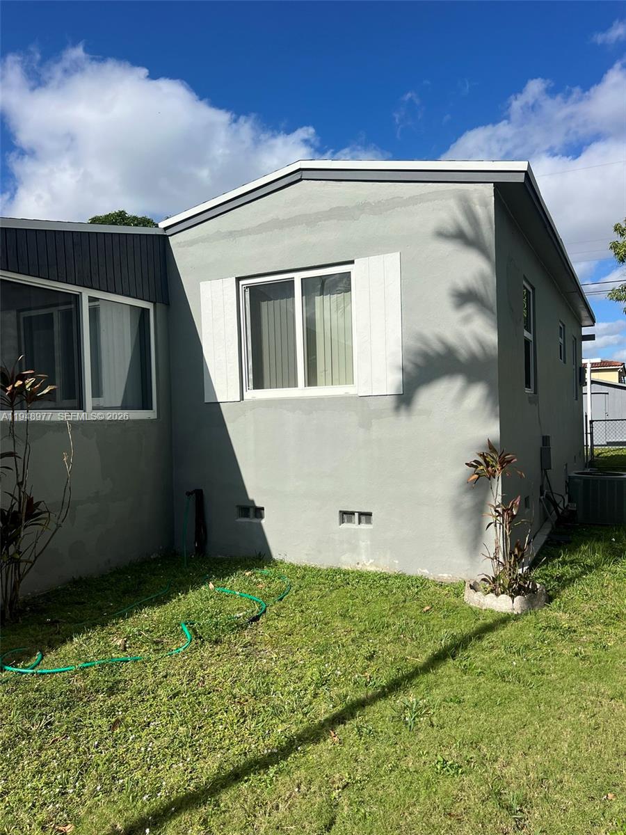 TAMIAMI HIGHLANDS - Residential