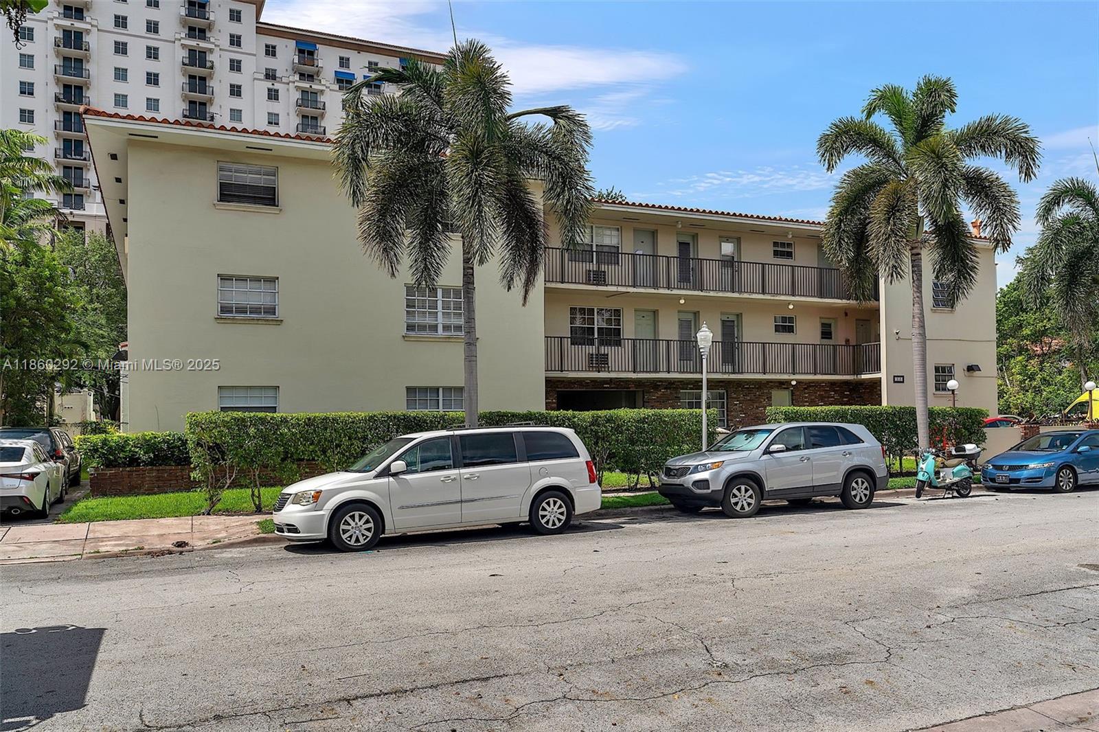 Perfect location in the desired city of Coral Gables. The unit is centrally located from Miracle Mile and exquisite dining and shopping. Minutes from Publix and Target stores. Also close to the Coral Gables courthouse. The unit is perfect for anyone with a job in the city of Coral Gables. The building has 1 assigned parking space and a community pool. The building is gated. A must see. Call today