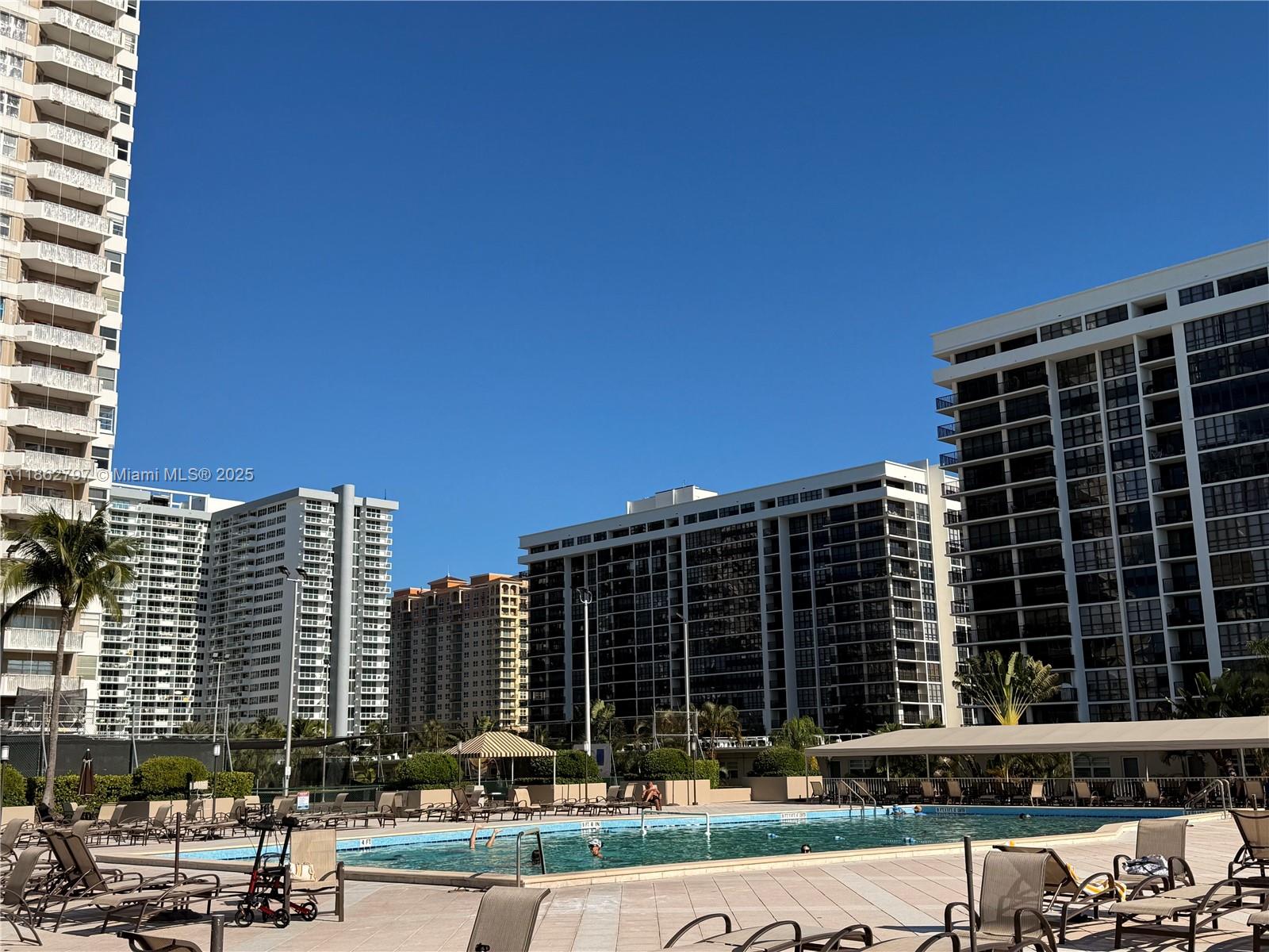 HEMISPHERES CONDO - Residential Lease