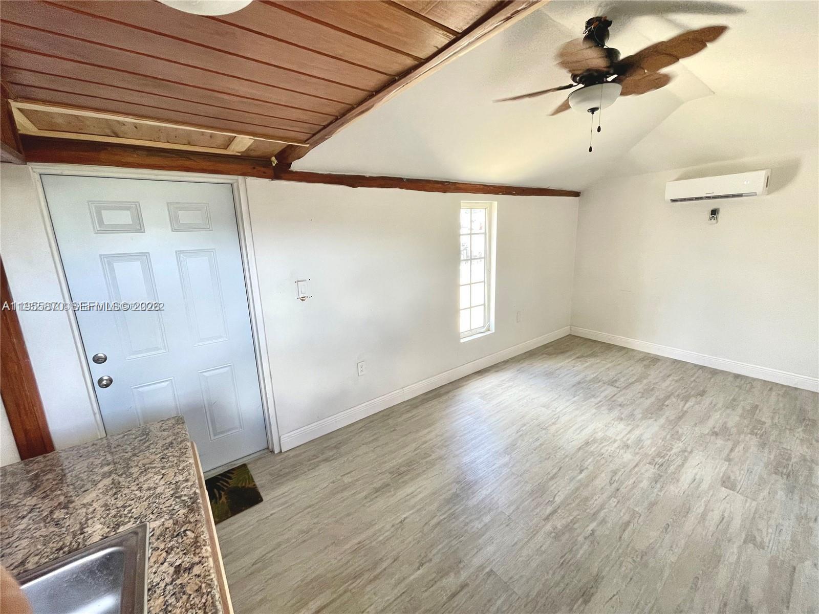 HERITAGE HOMES - Residential Lease