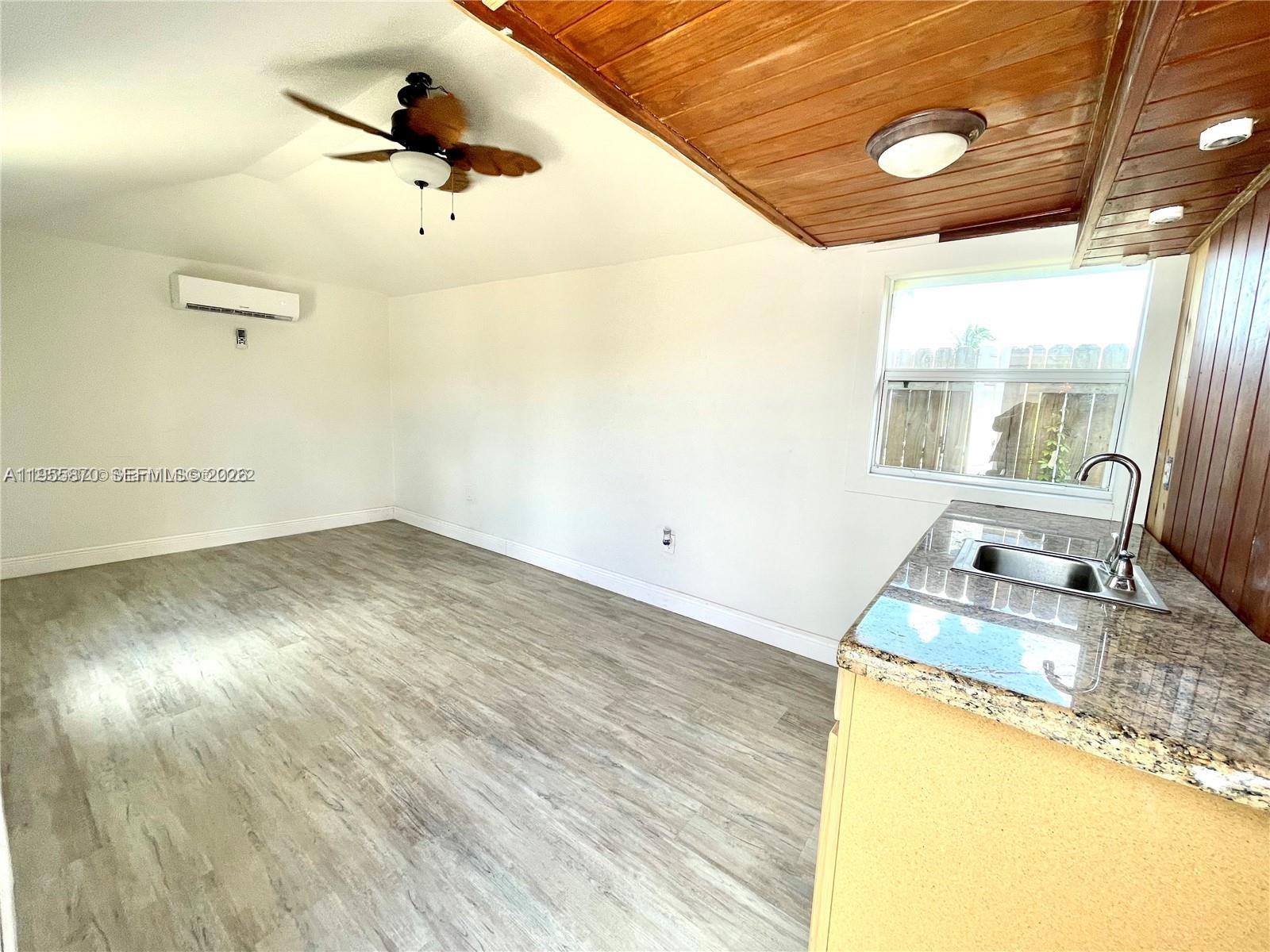 HERITAGE HOMES - Residential Lease