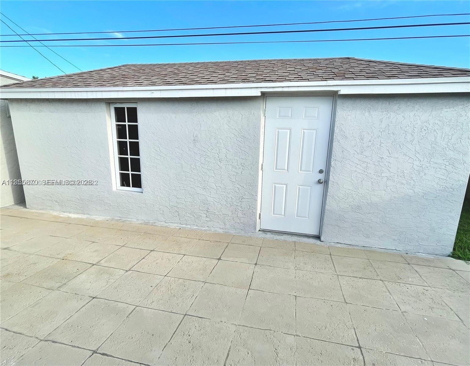 HERITAGE HOMES - Residential Lease