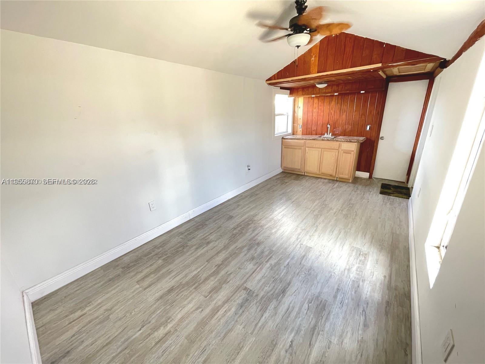 HERITAGE HOMES - Residential Lease