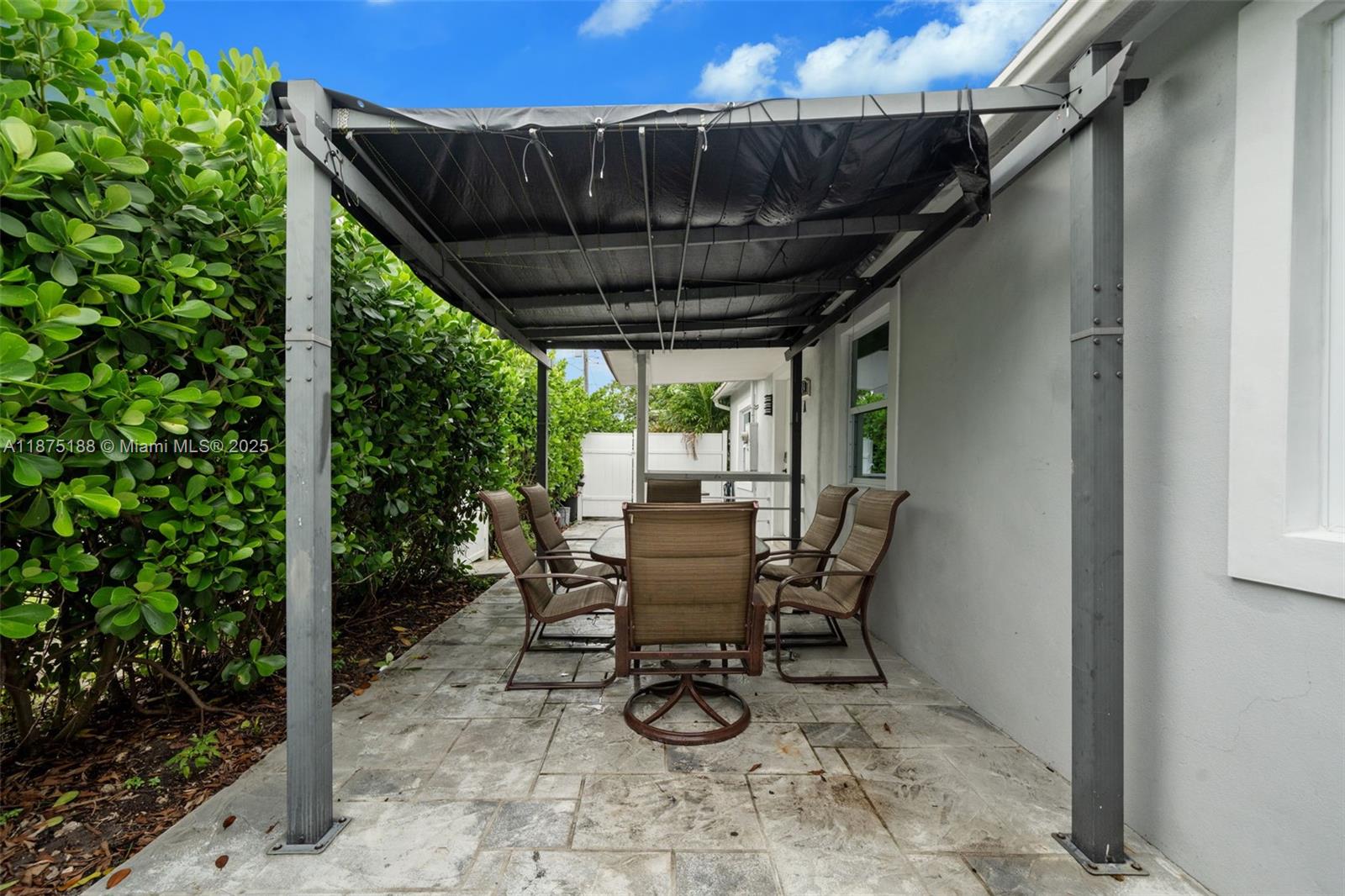 LINCOLN PARK REPLAT - Residential Income