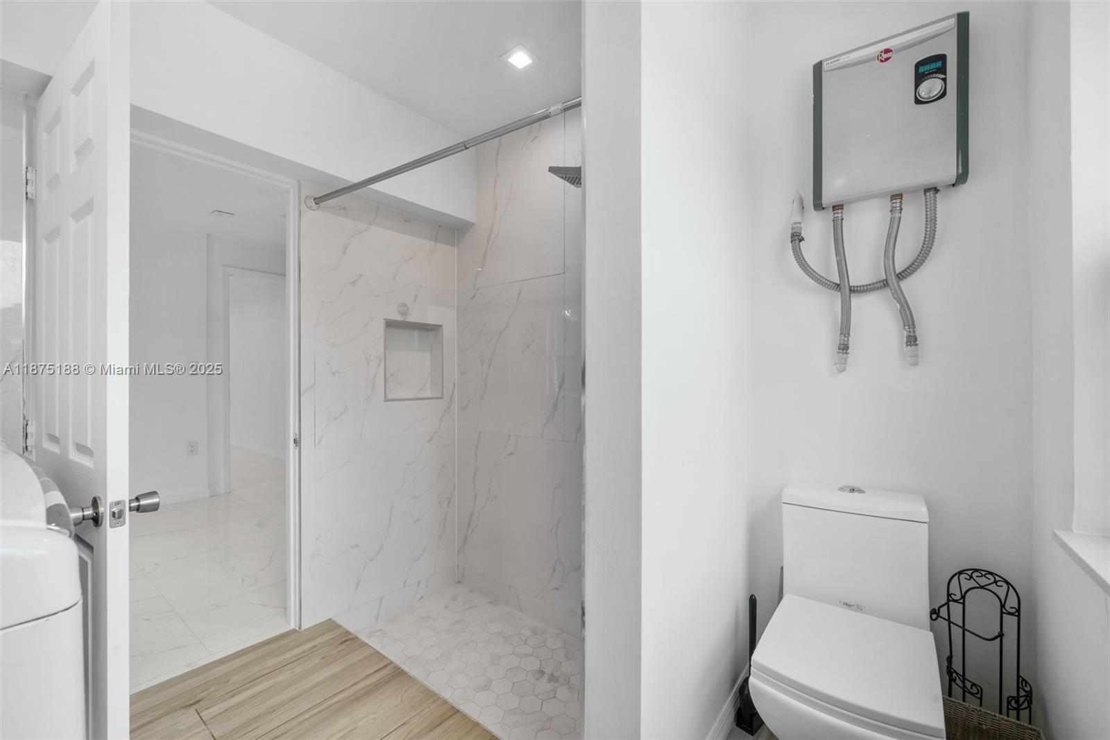 LINCOLN PARK REPLAT - Residential Income