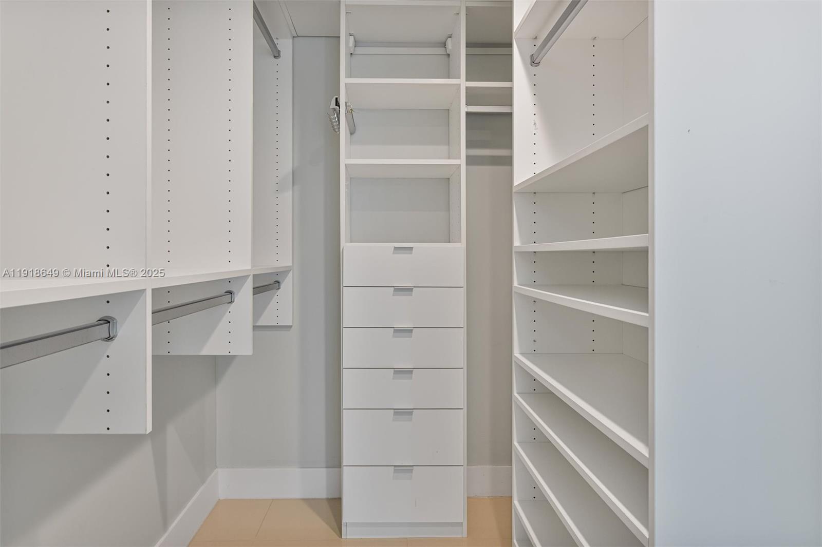 ONE BAY HARBOR CONDO - Residential