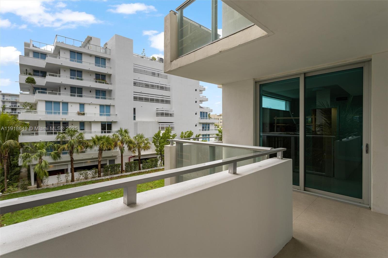 ONE BAY HARBOR CONDO - Residential