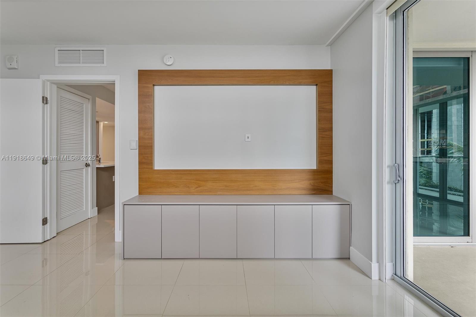 ONE BAY HARBOR CONDO - Residential