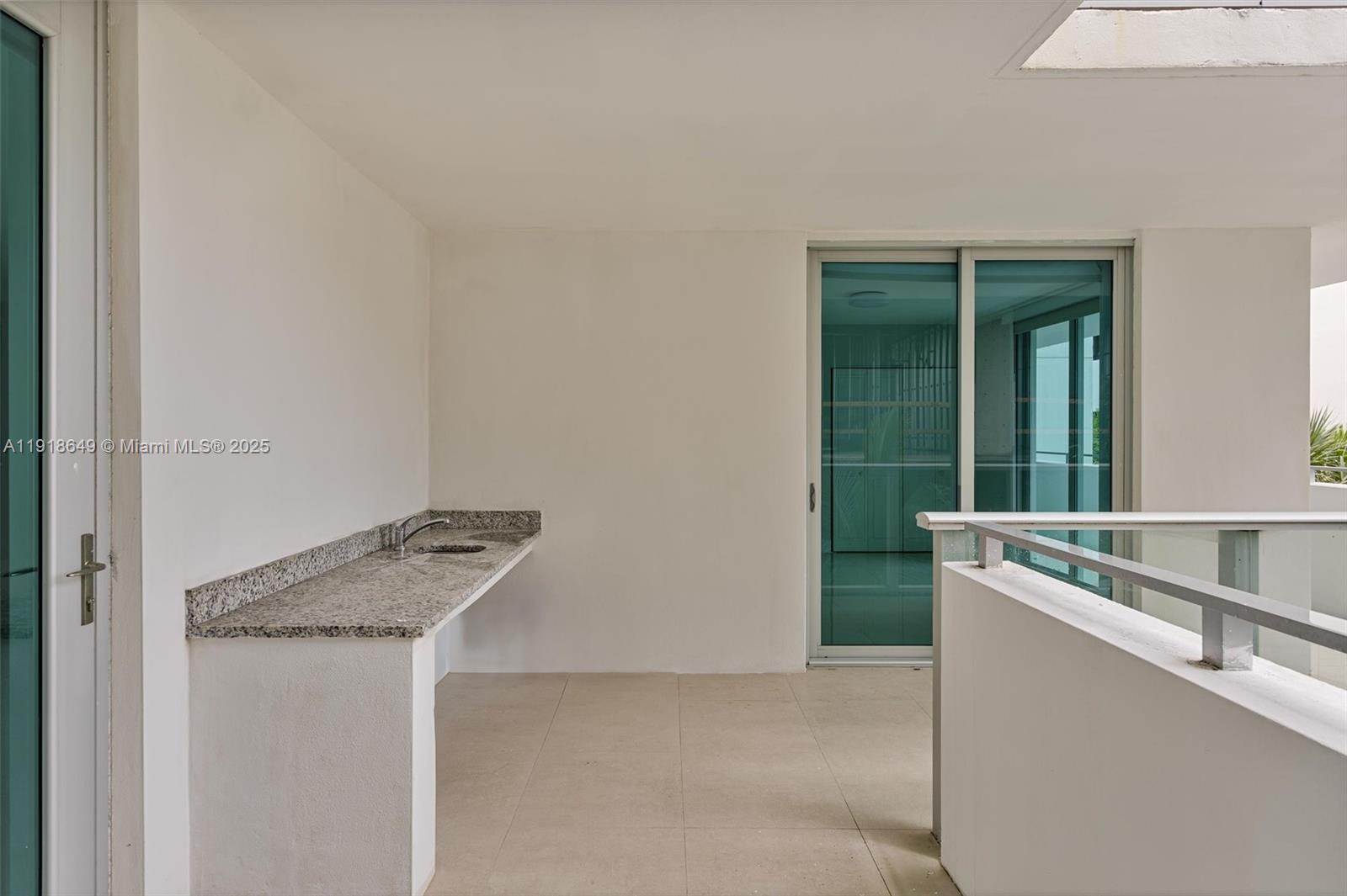 ONE BAY HARBOR CONDO - Residential