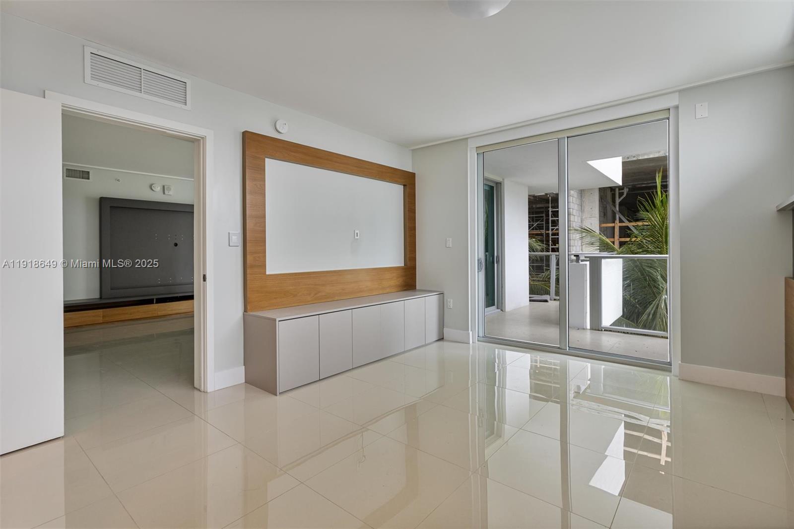 ONE BAY HARBOR CONDO - Residential