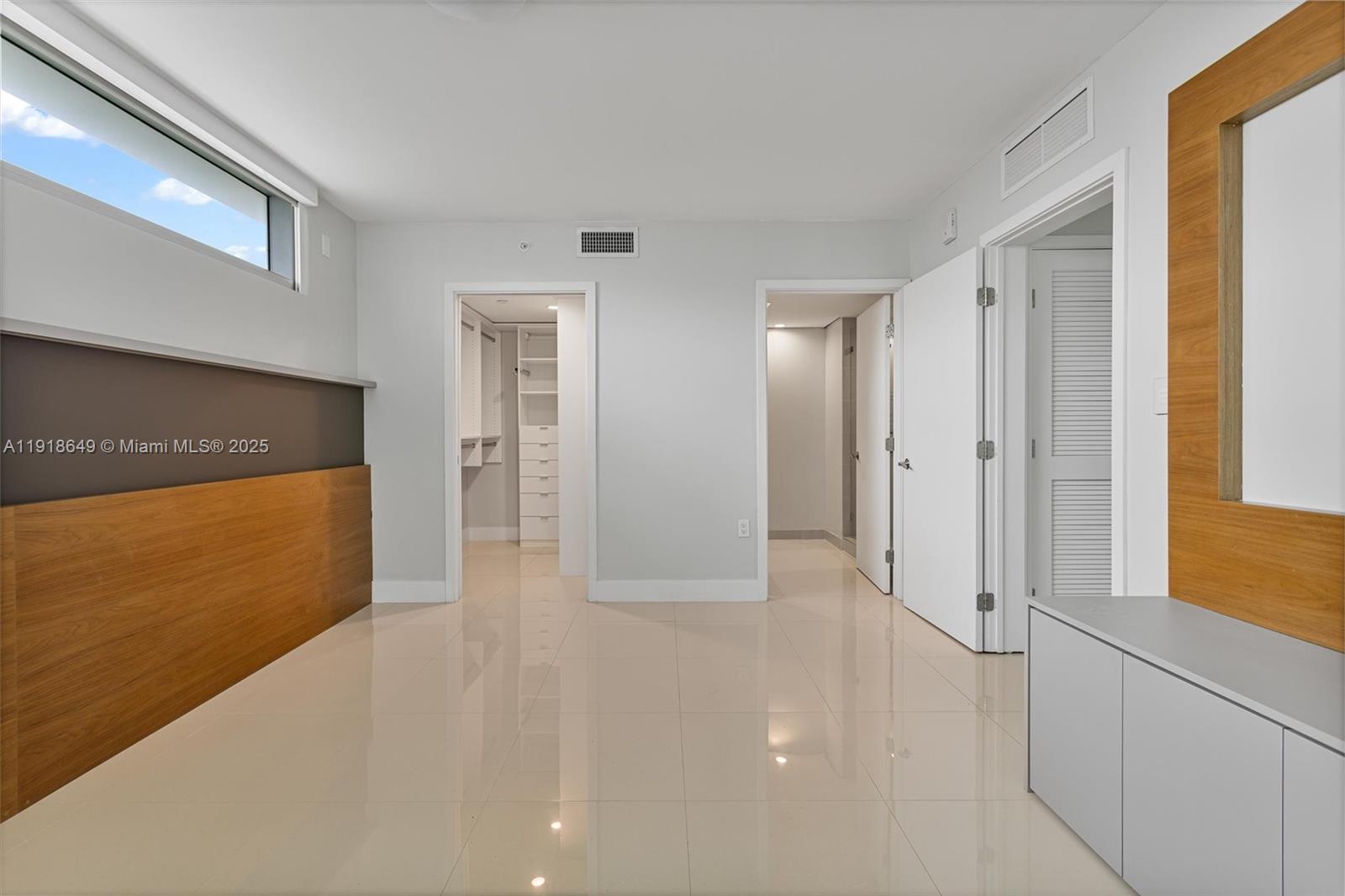 ONE BAY HARBOR CONDO - Residential