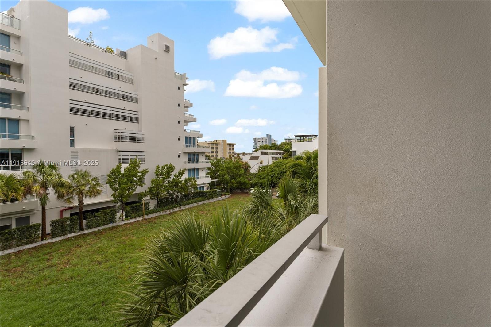 ONE BAY HARBOR CONDO - Residential