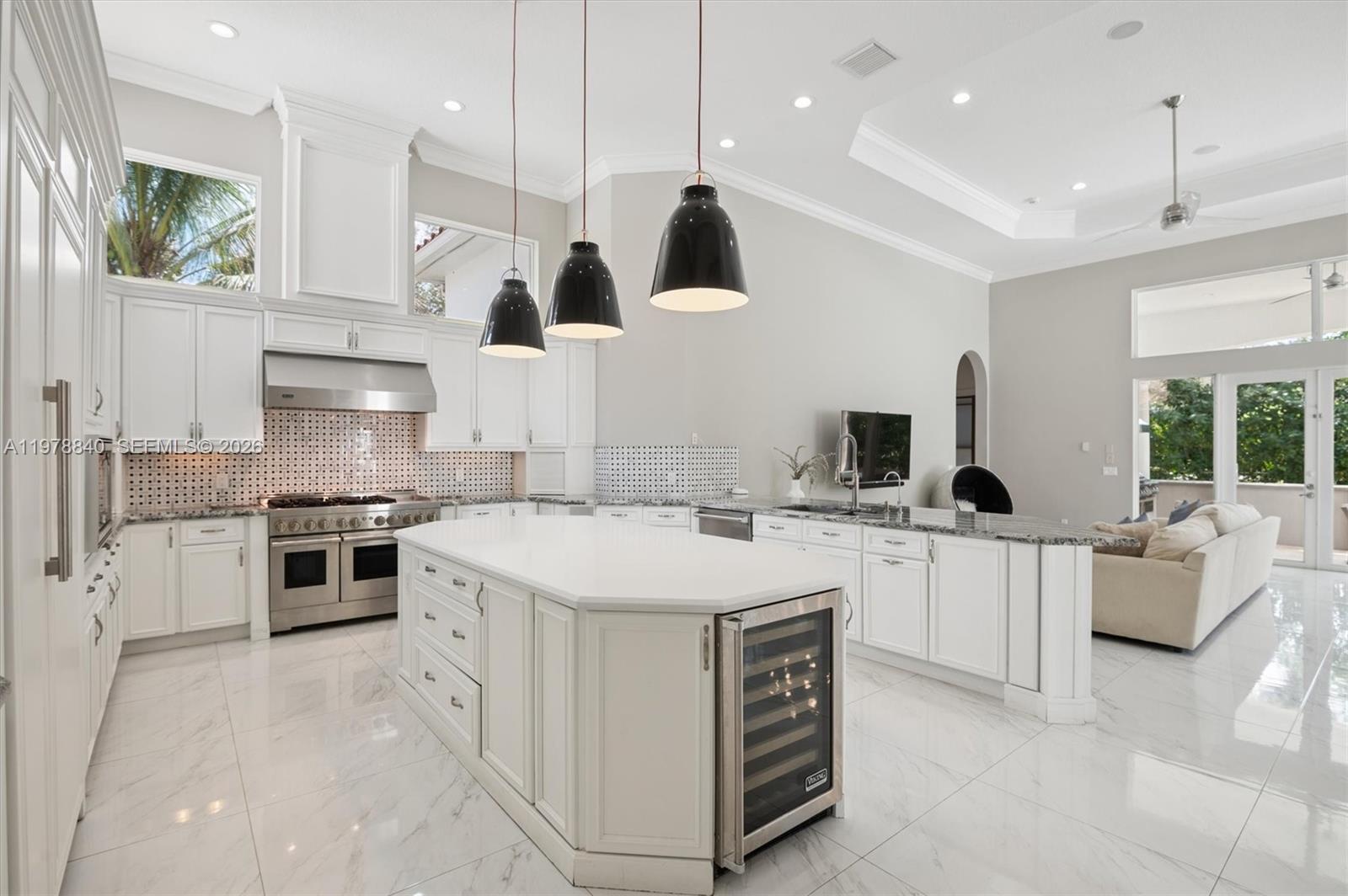 VISTA DEL LAGO - Residential