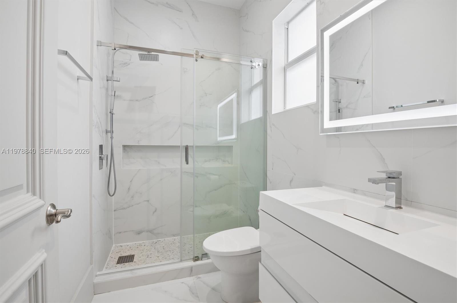 VISTA DEL LAGO - Residential