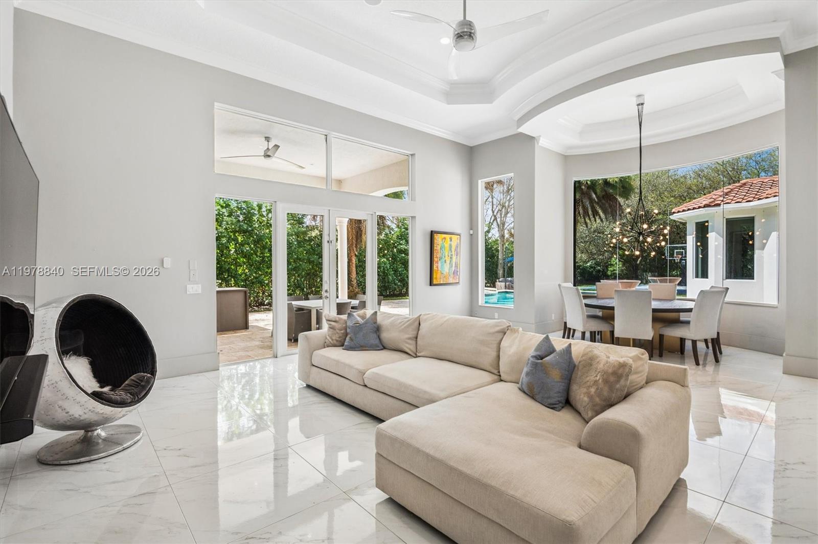 VISTA DEL LAGO - Residential