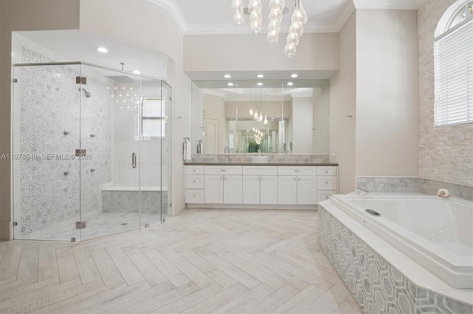 VISTA DEL LAGO - Residential