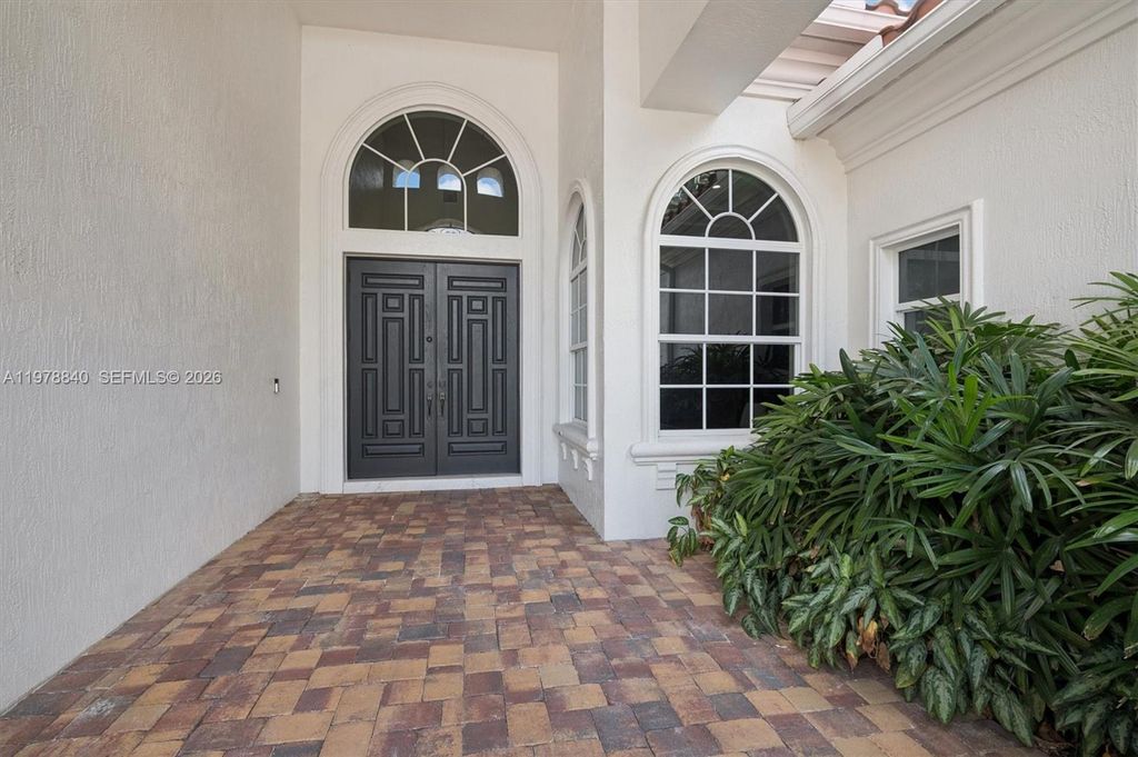 Photo of 12922 Grand Oaks Dr, Davie, FL 33330 (MLS # A11978840)