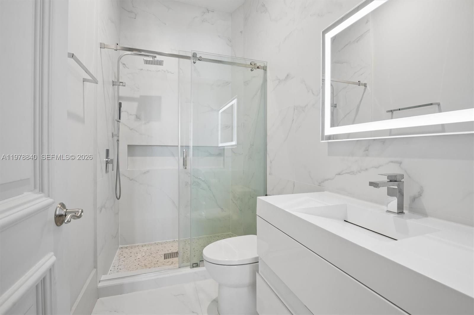 VISTA DEL LAGO - Residential