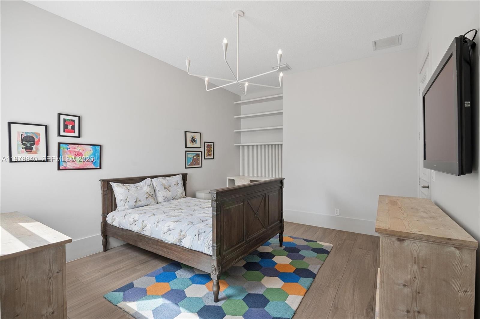 VISTA DEL LAGO - Residential