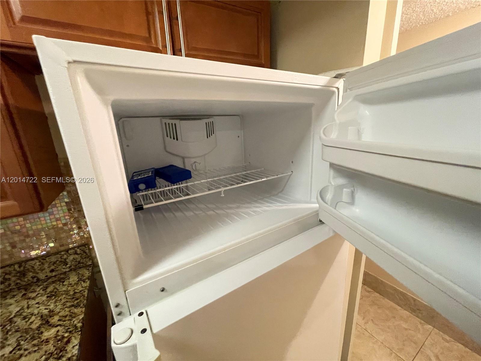 DESOTO PARK CONDO - Residential Lease